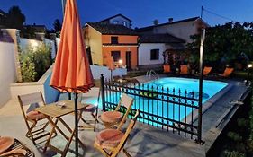 Luanas Rooms With Istrian Touch